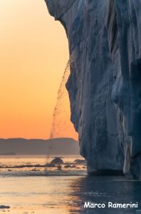 Lo scioglimento dell'iceberg, Disko Bay, Groenlandia. Autore e Copyright Marco Ramerini
